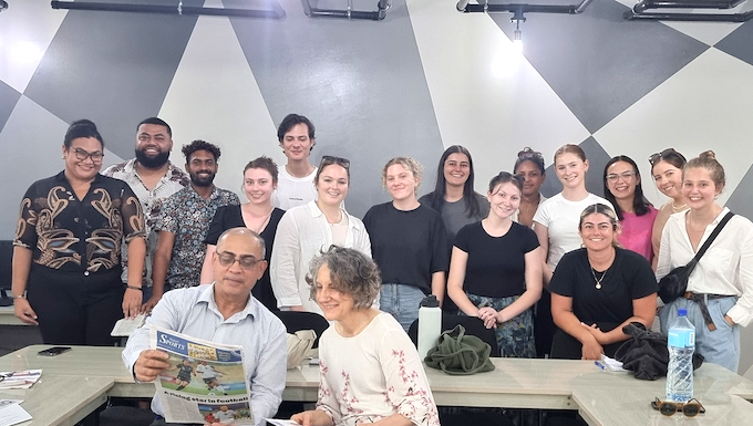 Australian student journos explore Fiji media landscape with USP team USP's associate professor Shailendra Singh and QUT's professor Angela Romano