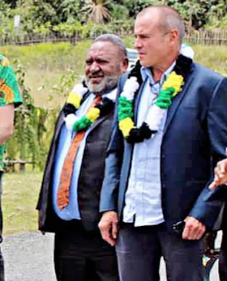 Enga Governor Sir Peter Ipatas and John Feakes