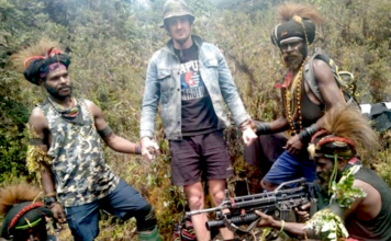 New Zealand pilot Phillip Mehrtens