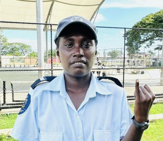 Officers of the Royal Solomon Islands Police Force (RSIPF) voted