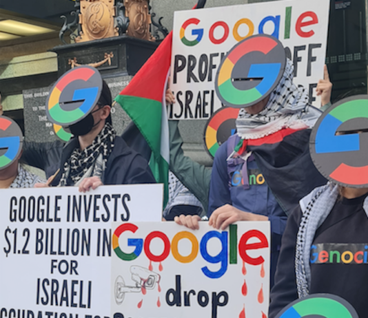 Protesters wave "Google drop Project Nimbus" placards
