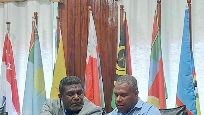 Vanuatu minister calls for referendum voters in spite of Nouméa crisis Vanuatu's Elections Minister Johnny Koanapo