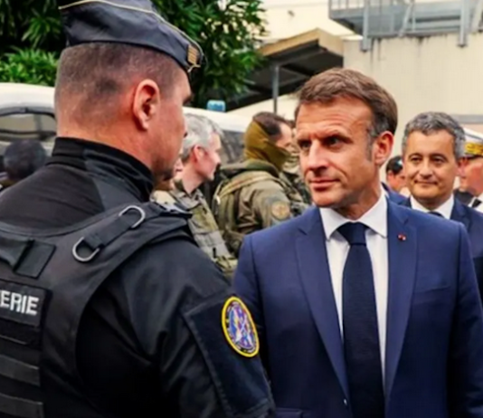 French President Macron visits Nouméa’s central police station