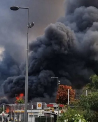 A fire at the height of the Noumea protests over the planned French electoral changes making indigenous Kanaks more marginalised