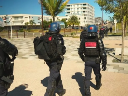 French gendarmes deployed in Dumbéa on June 24