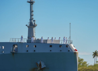 HMNZS Aotearoa, which returns this year, sails into Hawai'i’s Pearl Harbour