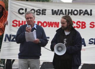 Former Green parliamentarian and political activist Keith Locke at a Waihopai protest