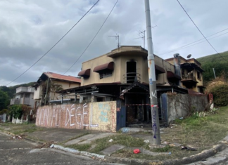 A torched home in Nouméa's Vallée-du-Tir