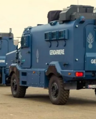 Ten more armoured Centaur vehicles and 15 firetrucks have been delivered to Kanaky New Caledonia