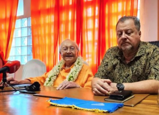 Tahiti's veteran politician Gaston Flosse (left) with Bruno Sandras, vice-president of the Amuitahiraa o te Nunaa Maohi party