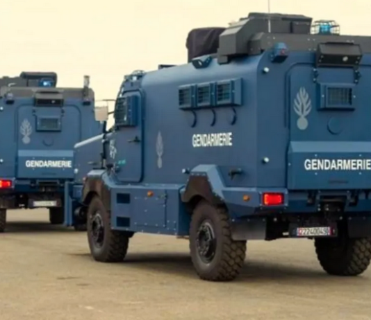 French security forces are still working on removing roadblocks