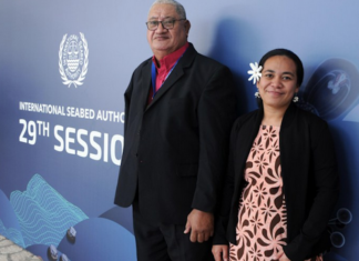 Tuvalu delegates Monise Laafai and Demi Afasene