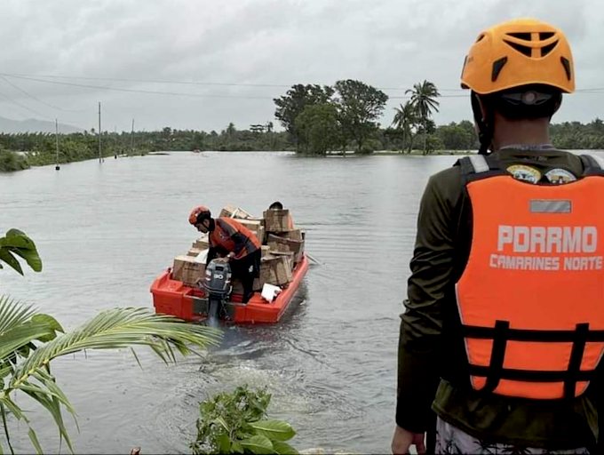 Rescue work in Mangcayo barangay in Bicol province