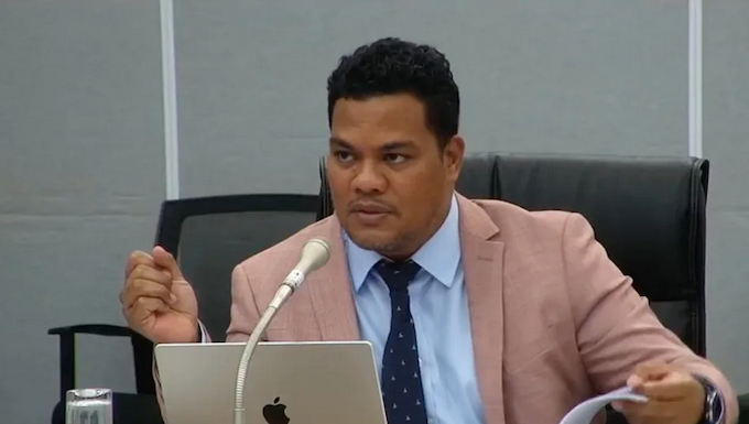 ‘We have to keep pressuring Australia to do the right thing’, says Tuvalu MP on climate action Tuvalu's Transport, Energy, and Communications Minister Simon Kofe