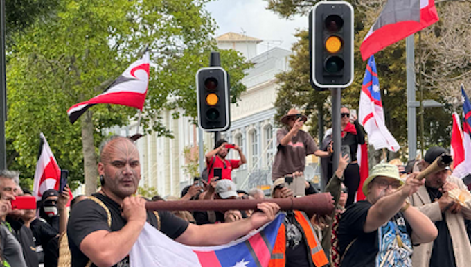 Hīkoi day four: Setting off from Huntly on way to Wellington – bill reading The Hīkoi mō te Tiriti in Huntly