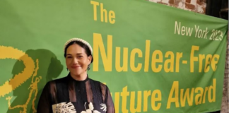 Hinamoeura Morgant-Cross received the Nuclear-free Future Award in New York on 28 November 2023