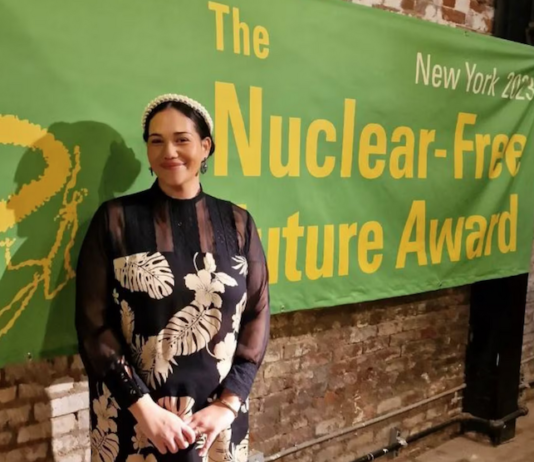 Hinamoeura Morgant-Cross received the Nuclear-free Future Award in New York on 28 November 2023