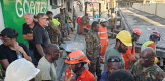 Vanuatu local authorities have been working around the clock since Tuesday to try to locate and rescue people trapped in the Port Vila rubble left by the magnitude 7.3 earthquake this week