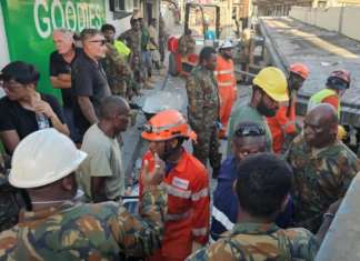 Vanuatu local authorities have been working around the clock since Tuesday to try to locate and rescue people trapped in the Port Vila rubble left by the magnitude 7.3 earthquake this week