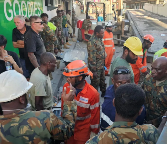 Vanuatu local authorities have been working around the clock since Tuesday to try to locate and rescue people trapped in the Port Vila rubble left by the magnitude 7.3 earthquake this week
