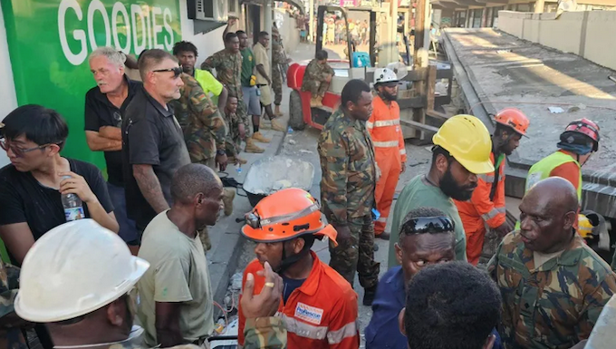 Vanuatu local authorities have been working around the clock since Tuesday to try to locate and rescue people trapped in the Port Vila rubble left by the magnitude 7.3 earthquake this week