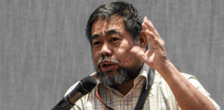 Filipino investigative journalist Manny "Bok" Mogato