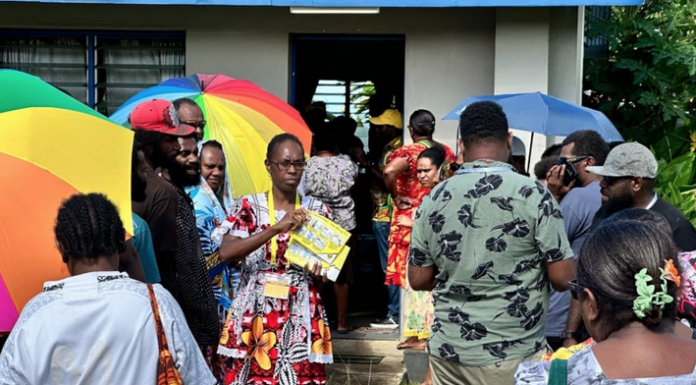Vanuatu polling underway in snap election one month after quake The Owen Hall polling station in Port Vila, Vanuatu, as the snap election got under way today