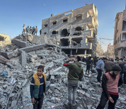 Trump speaks of transforming Gaza into a magnificent "Riviera of the Middle East"