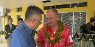 Cook Islands Prime Minister Mark Brown with China's Ambassador to the Pacific Qian Bo