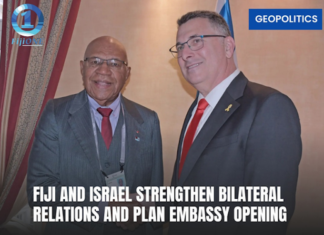 Prime Minister Sitiveni Rabuka (left) with Israeli Foreign Minister Sa’ar Gideon Moshe in Munich