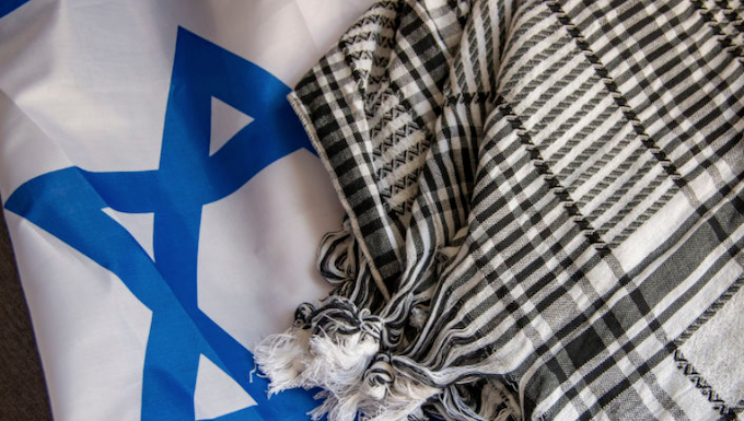 Political symbols in opposition