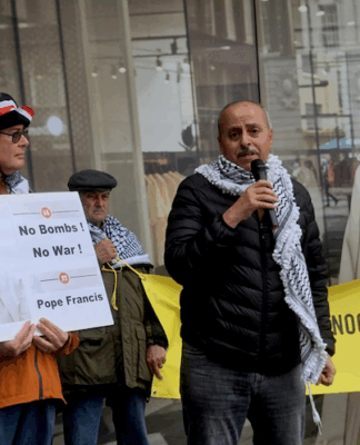 Homage paid to Pope Francis at NZ street theatre rally for Palestine Speakers paying homage to Pope Francis at the "guerrilla theatre for Palestine" rally in Tāmaki Makaurau Auckland