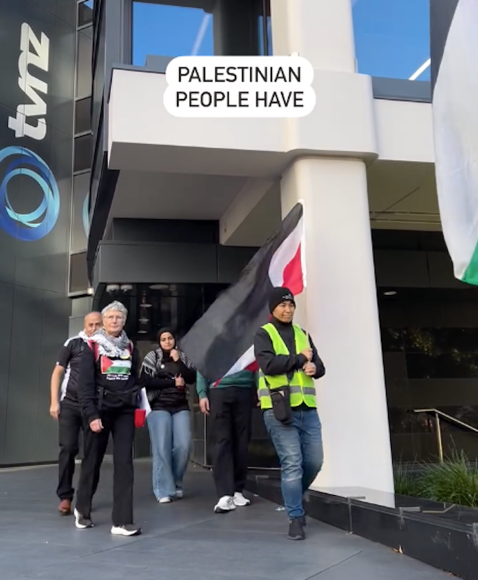 Deputation to TVNZ APR 680tall A deputation from Palestine supporters take a letter to TVNZ management on World Press Freedom Day