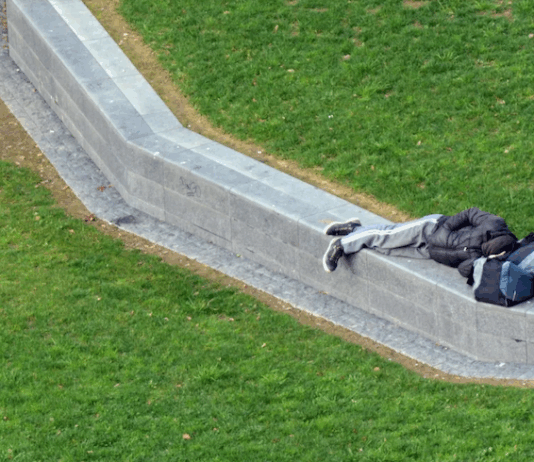 New Zealand is hurtling towards a sharply divided country of extreme wealth and extreme poverty