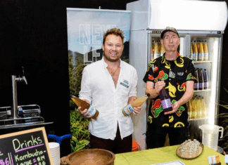 Vibes Kava co-founders Charles Byram (left) and Derek Hillen