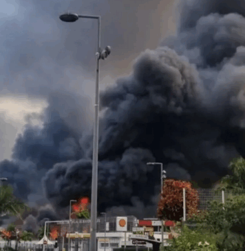 Flames and a column of smoke in New Caledonia's capital Nouméa during 2024 riots