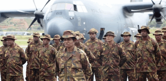 Some of the 100 PNG Defence Force personnel who deployed to Australia to help fight bushfires in January 2020