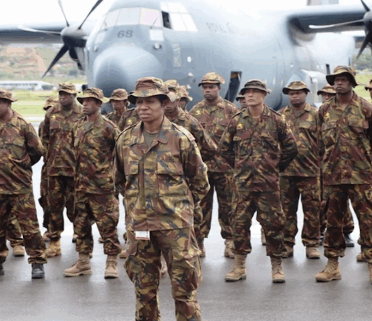 Some of the 100 PNG Defence Force personnel who deployed to Australia to help fight bushfires in January 2020