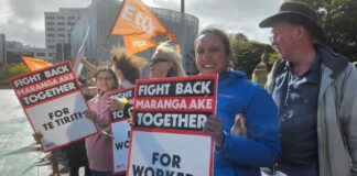 Fight back together for health workers