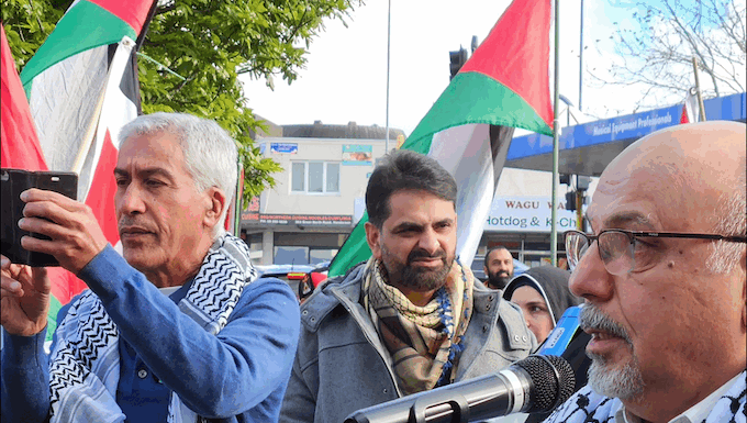 NZ’s Islamic Council calls on Luxon to condemn Israel over ‘unprovoked’ military strikes NZ Palestinian advocate Dr Adnan Ali (right) speaking at yesterday's Henderson peace rally