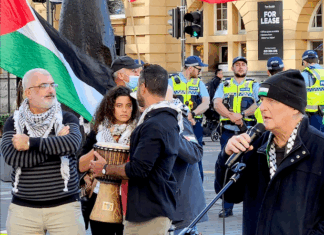 PSNA co-chair Maher Nazzal (left) at yesterday's Palestine solidarity rally in Auckland