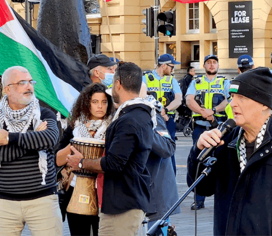 PSNA co-chair Maher Nazzal (left) at yesterday's Palestine solidarity rally in Auckland