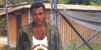 A PNG soldier guarding Bougainville's Panguna mine in 1989