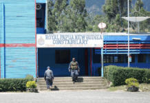 Chief Superintendent Clement Dala . . . PNG's courts and prisons are "completely overrun"
