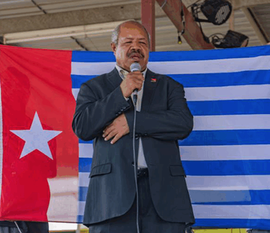 NCD Governor Powes Parkop with a West Papua flag