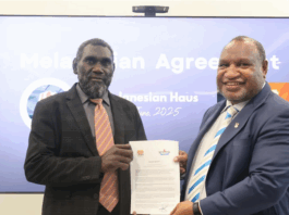 The Autonomous Bougainville Government President Ishmael Toroama (left) and PNG Prime Minister James Marape