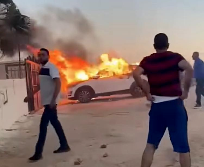 Kafr Malik, pogram CM 680wide Zionist settllers attack Palestinian homes and cars at the village of Kafr Malik, northeast of Ramallah, in the occupied West Bank