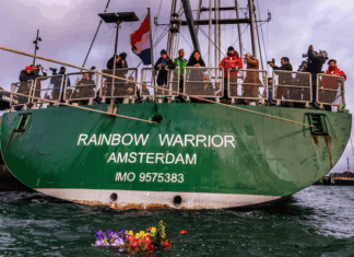 Greenpeace Aotearoa held a dawn ceremony on board the Rainbow Warrior III today commemorating the 40th anniversary of the bombing of the original Rainbow Warrior and the death of photographer Fernando Pereira on 10 July 1985