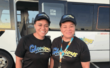 Glorious Tour is run by sisters Louisa Tipene Opetaia (left) and Ama Mosese from Māngere
