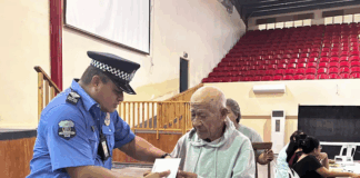Assisting the elderly at Samoan pre-polling